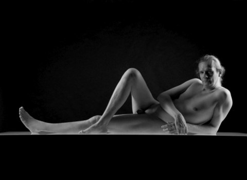 EroMassagen4u - Mature Nude Bi Male Model