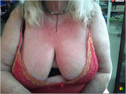 Tina (67) uit Amsterdam 